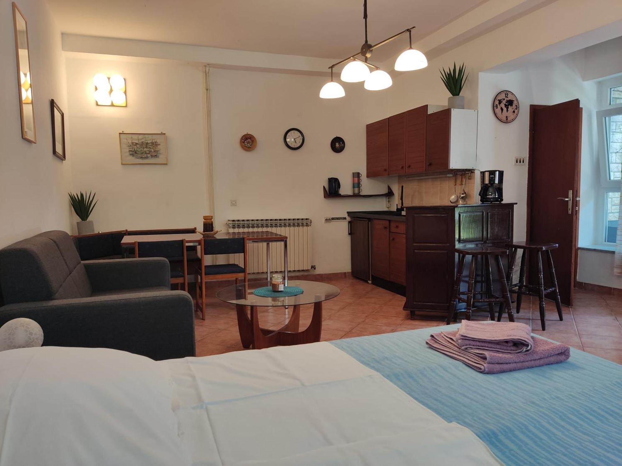 Apartment Koka, Sandy Beach 茨里克韦尼察 外观 照片